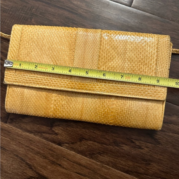 Vintage Snakeskin Purse - Picture 12 of 16